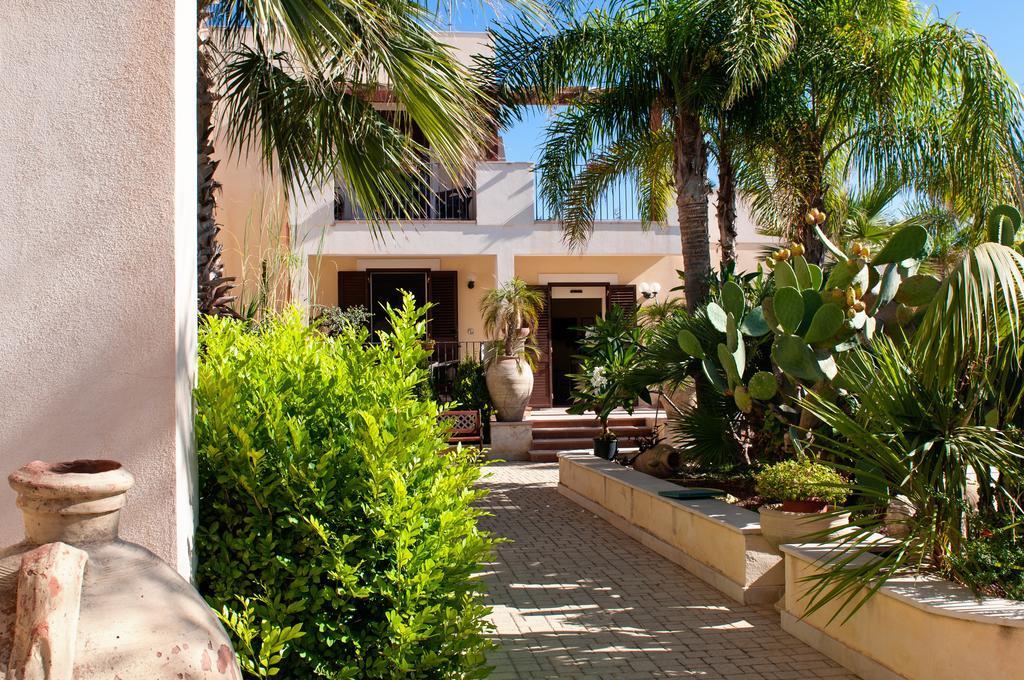 Residence Casa Del Mar Sicilia Marina di Modica Exterior photo